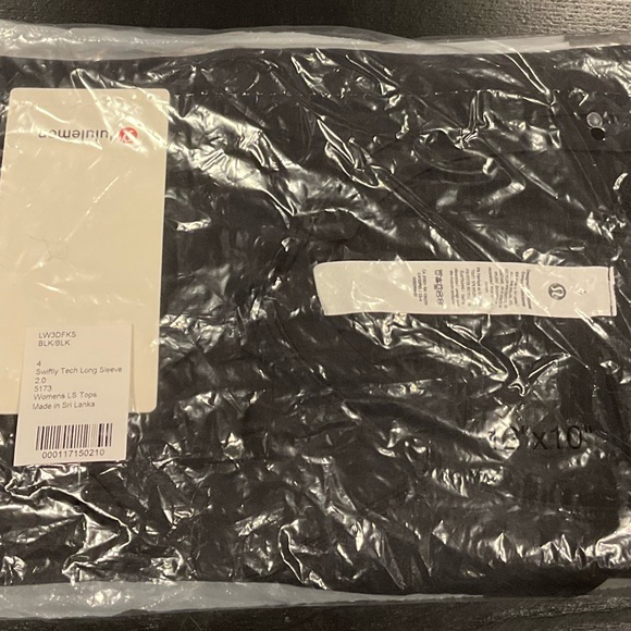 NWT Lululemon Swiftly tech long sleeve shirt 2.0 BLACK size 4 - Picture 3 of 4
